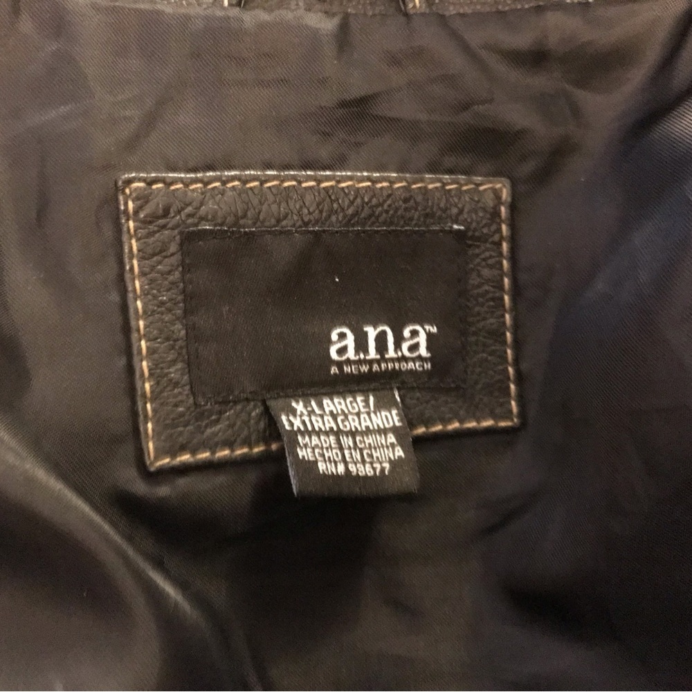 ANA Women's Black Leather Jacket - Picture 2 of 8